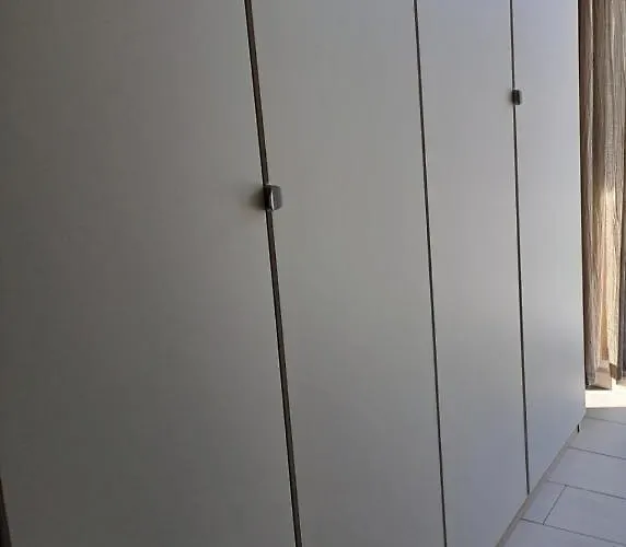 Airport Sunflower Privatunterkunft *